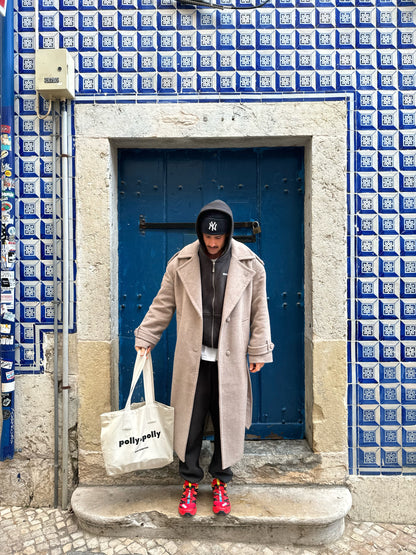 Men using a tote bag